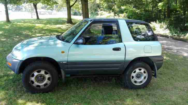 Toyota Rav 4 , EZ 02.1997 , 94KW , 128 PS , TÜV 07.2018 , 81300 Km , 2 türig