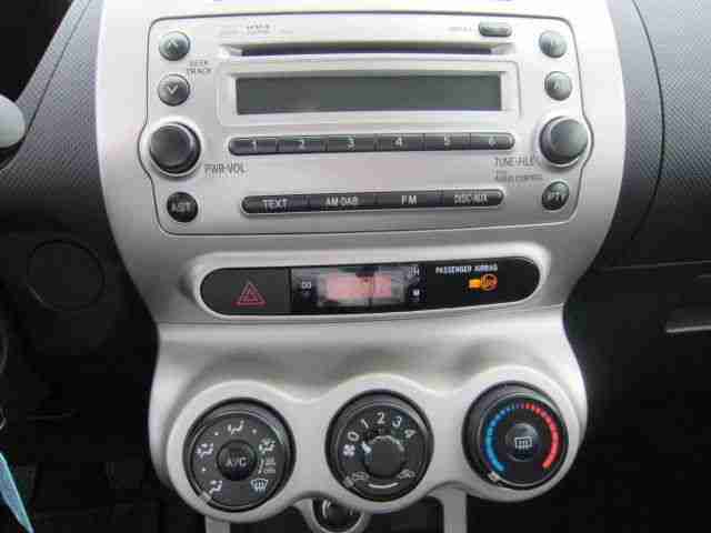 Toyota Urban Cruiser 1.33 4x2 Klimaanlage - Radio/CD -