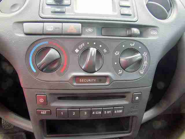 Toyota Yaris 1.0