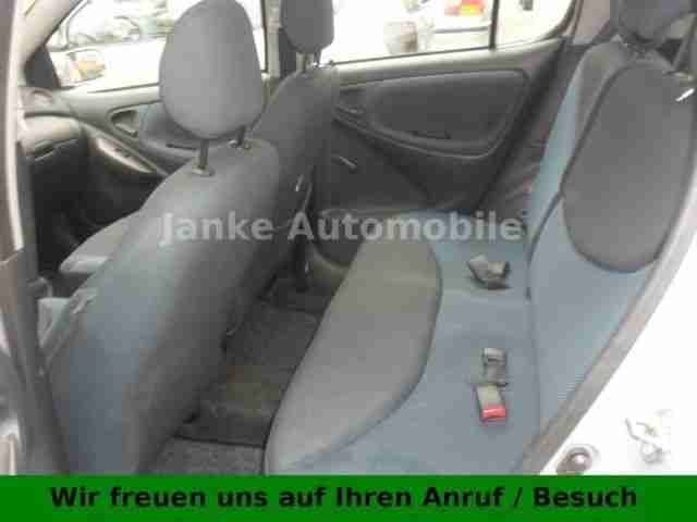 Toyota Yaris 1.0 / 41000 km / Klimaanlage / Tüv neu