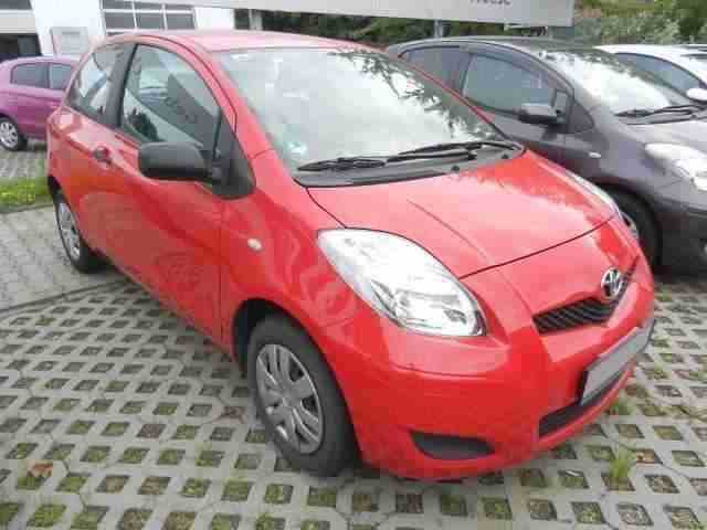 Toyota Yaris 1.0 / CD-Radio / AHK