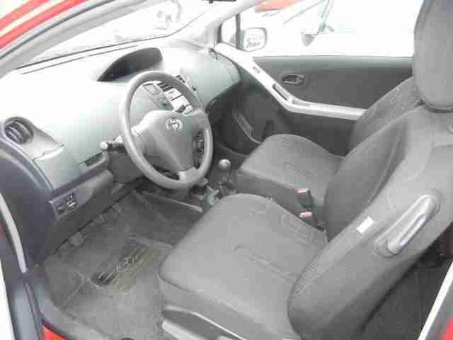 Toyota Yaris 1.0 / CD-Radio / AHK