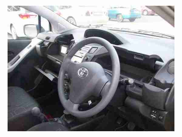 Toyota Yaris 1.0