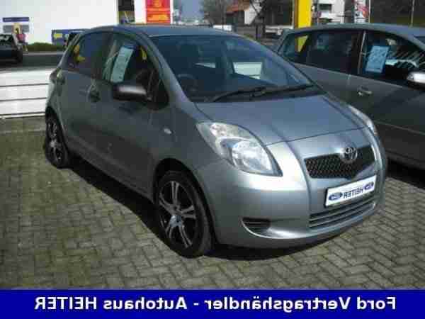 Toyota Yaris 1.0 Cool 5-türig / LM-Felgen