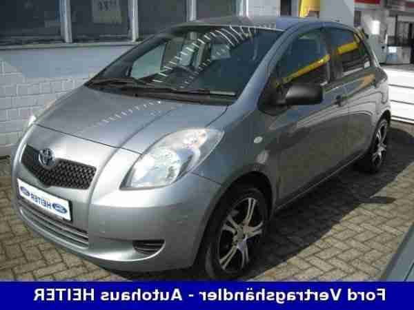 Toyota Yaris 1.0 Cool 5-türig / LM-Felgen