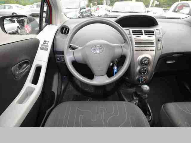 Toyota Yaris 1.0 Cool Klima 5-Türig