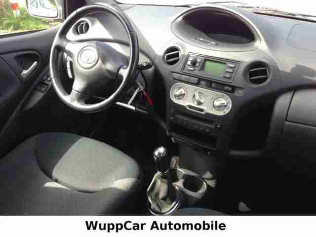 Toyota Yaris 1.0 Scheckheft bei Toyota Sehr gepflegt