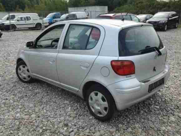 Toyota Yaris 1.0 Sol