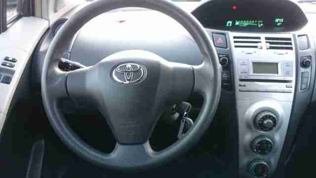 Toyota Yaris 1.0