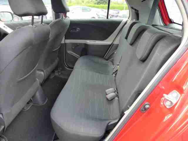 Toyota Yaris 1.0 VVT-i 5-Türig SOL *Klima*