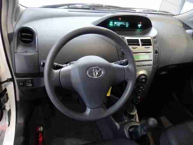 Toyota Yaris 1.0