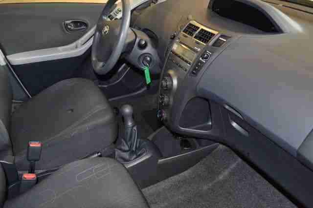 Toyota Yaris 1.0