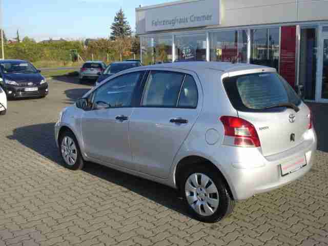Toyota Yaris 1.0 VVT-i Cool