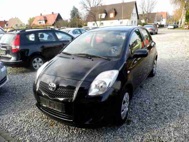 Toyota Yaris 1.0 VVT i Cool