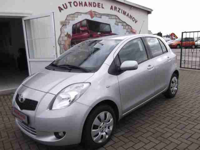 Toyota Yaris 1.0 VVT i Cool