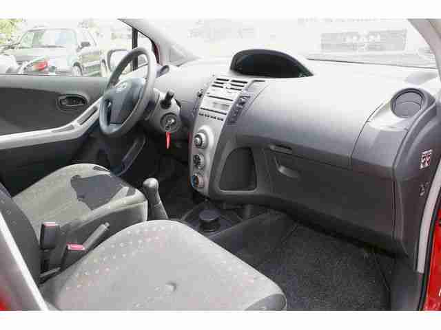 Toyota Yaris 1.0 VVT-i Cool KLIMA