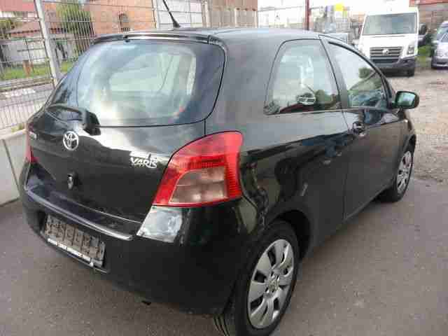 Toyota Yaris 1.0 VVT-i Sol