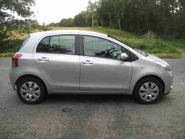 Toyota Yaris 1.0 VVT-i Sol--KLIMA--5 TÜRIG--EURO 4--