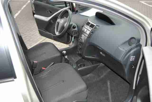 Toyota Yaris 1.0