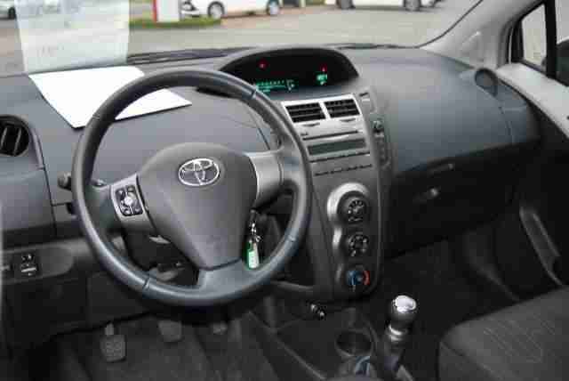 Toyota Yaris 1.0