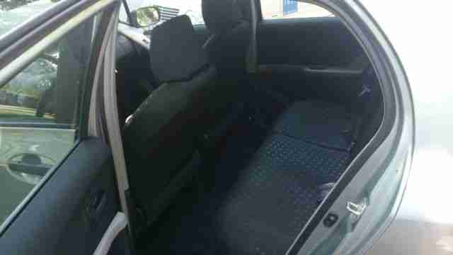 Toyota Yaris 1.0 VVT-i Style:Klima, Servo, ZV, TÜV neu