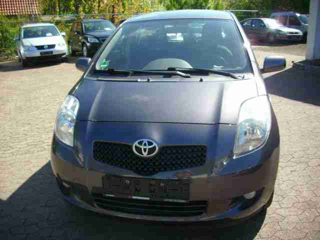Toyota Yaris 1.0 VVT-i Team