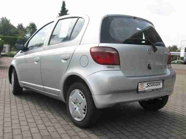 Toyota Yaris 1.0 linea sol Klima 5-trg.