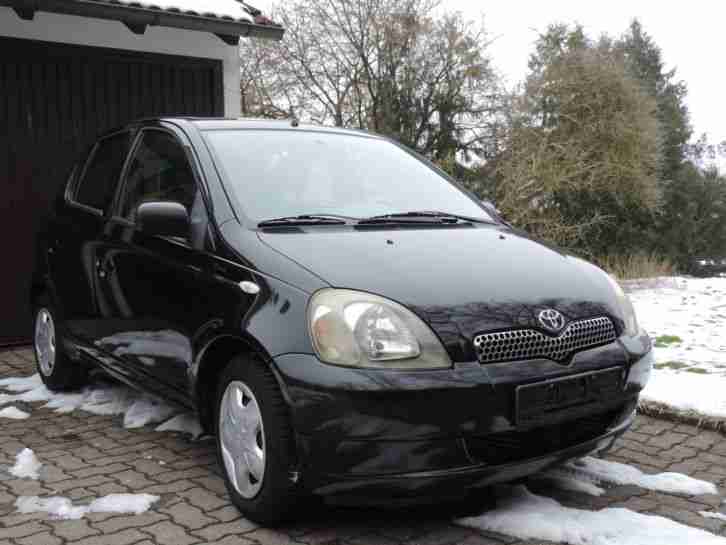 Toyota Yaris 1,0 sol 5-trg, TÜV-AU neu 2/2017