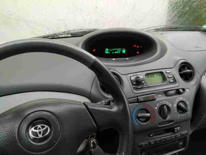 Toyota Yaris 1.3, Modell luna, Klimaanlage