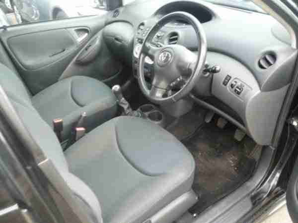 Toyota Yaris 1.3 Sol 5 türen klima scheckheft