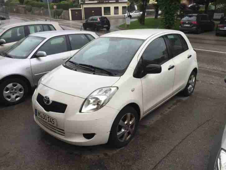 Toyota Yaris 1.3 VVT-i