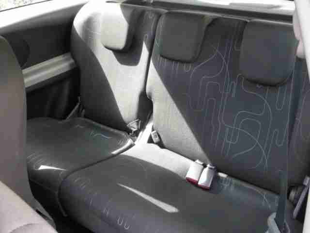 Toyota Yaris 1.3 VVT-i Cool