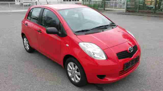 Toyota Yaris 1.3 VVT-i Cool