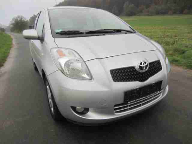 Toyota Yaris 1.3 VVT-i Executive