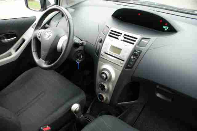 Toyota Yaris 1.3 VVT-i Executive Original-Km: 69.000