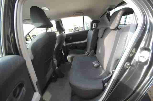 Toyota Yaris 1.3 VVT-i **KLIMA**ESP**AHK**CD**