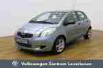 Yaris 1.3 VVT i LEDER KLIMA SITZHEIZUNG PDC