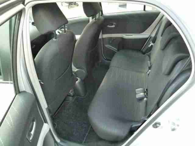 Toyota Yaris 1.3 VVT-i MMT Sol, Klima, Servo, Ladeboden