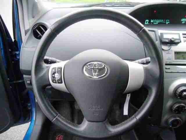 Toyota Yaris 1.3 VVT-i Sol 3-trg. KUNDENAUFTRAG