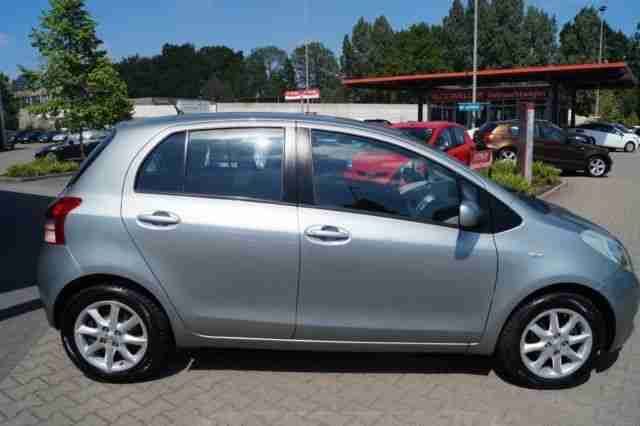 Toyota Yaris 1.3 VVT-i Sol