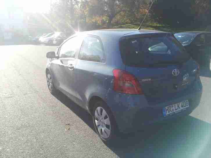 Toyota Yaris 1.3 VVT-i Sol wenig gelaufen und top gepflegt