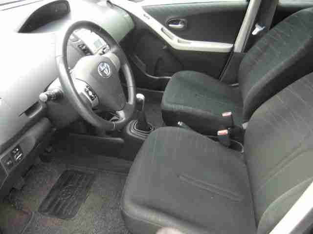 Toyota Yaris 1.3 VVT-i Team