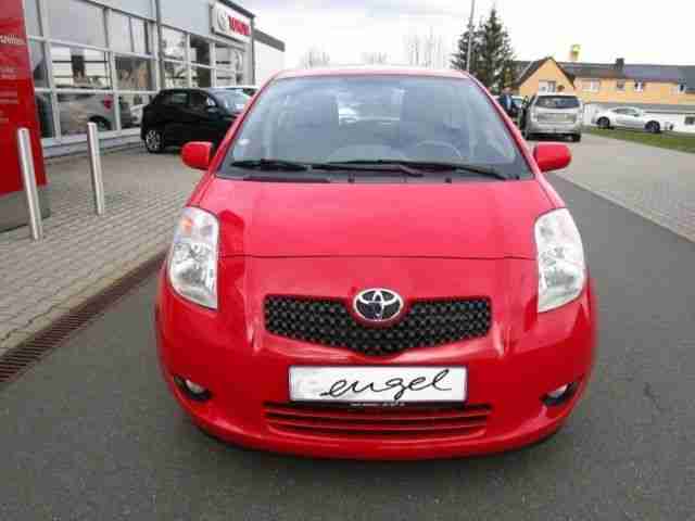 Toyota Yaris 1.3 VVT-i Team, 5-tg.