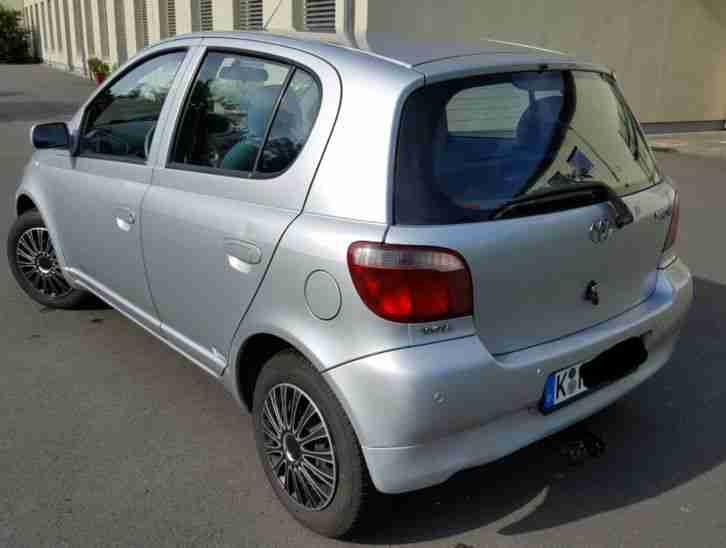 Toyota Yaris 1,3 linea sol