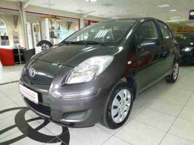 Toyota Yaris 1.33 VVT-i Cool+