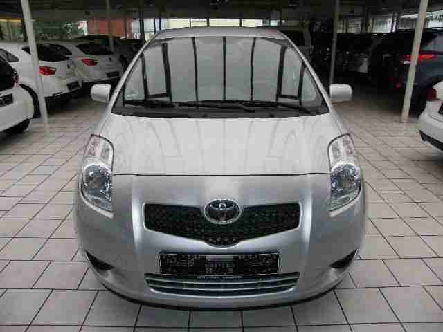 Yaris 1.33 VVT i Cool