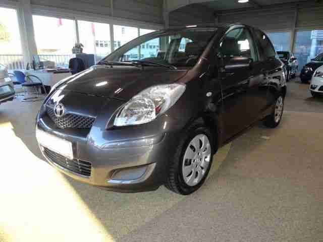 Toyota Yaris 1.33 VVT-i Cool Klimaanlage Radio-CD elekt