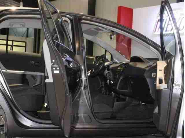 Toyota Yaris 1.33 VVT-i Cool+ //// NEUWERTIG