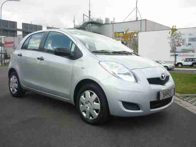 Toyota Yaris 1.33 VVT-i Cool + Start/Stopp-Automatik