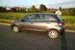 Yaris 1.33 VVT i Life grau metallic 06 2012